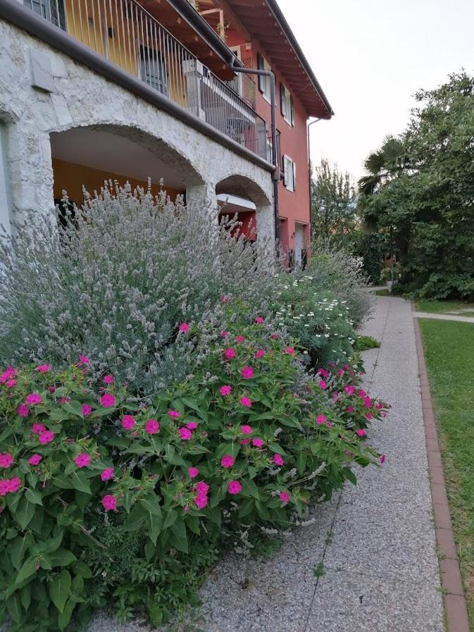 Al Rustico Hotel Torbole Sul Garda Ngoại thất bức ảnh