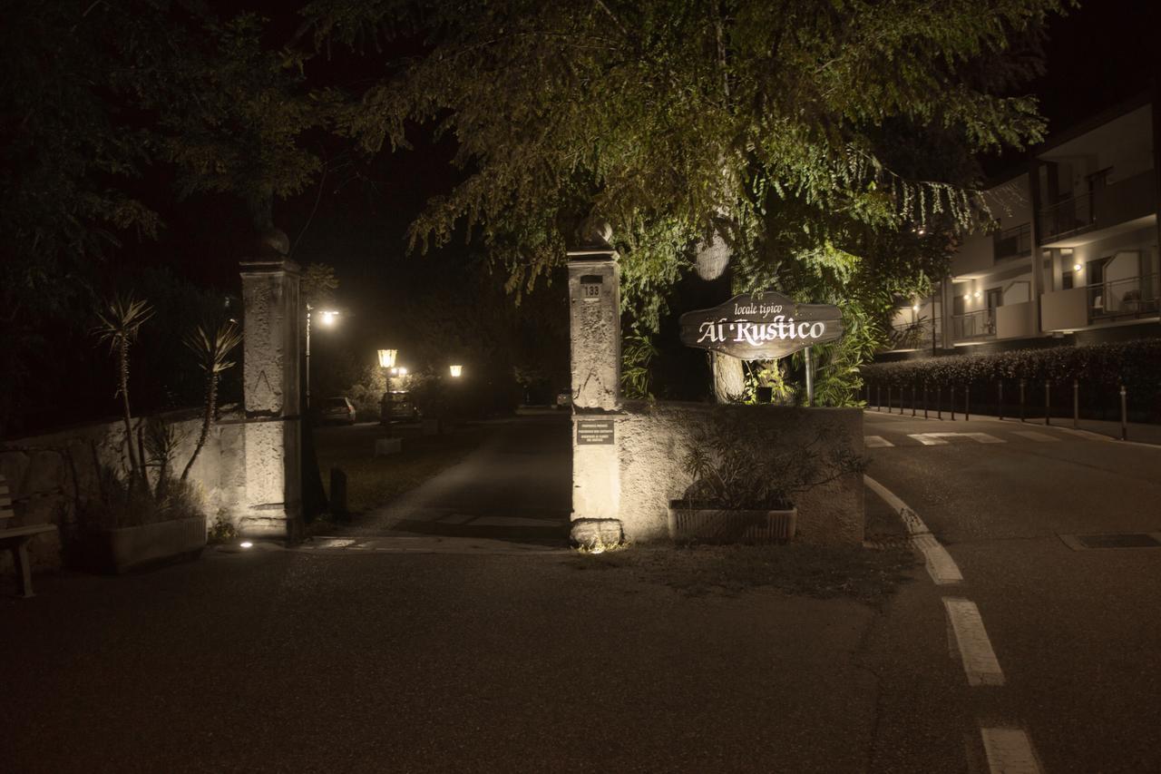 Al Rustico Hotel Torbole Sul Garda Ngoại thất bức ảnh